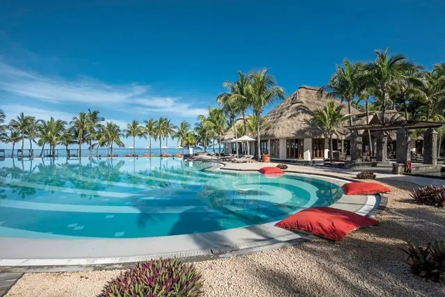 Dinarobin Beachcomber Hotel Golf & Spa OUTDOOR_POOL
