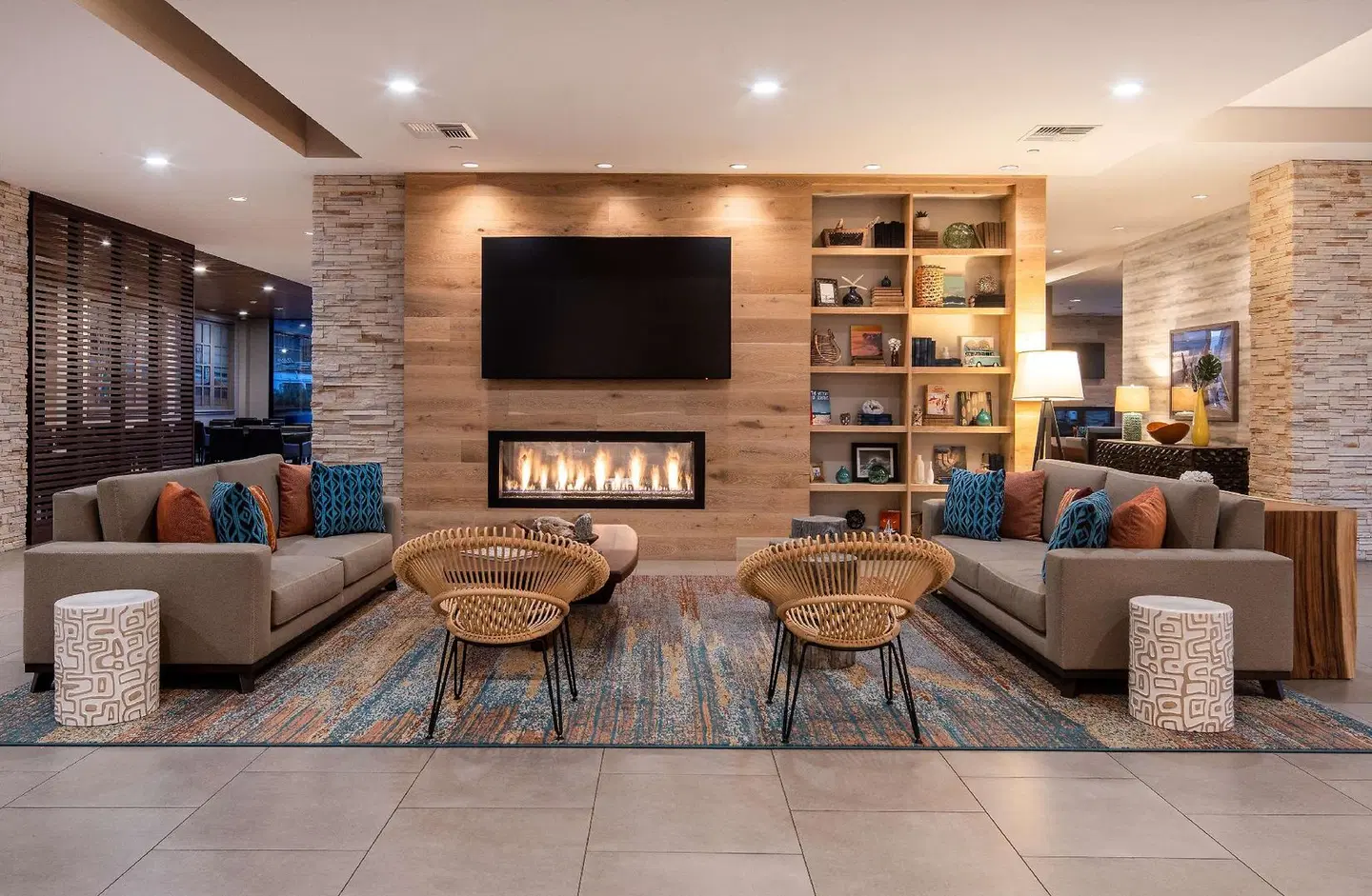 SunCoast Park Hotel Anaheim, Tapestry Collection by Hilton LOUNGE_LOBBY