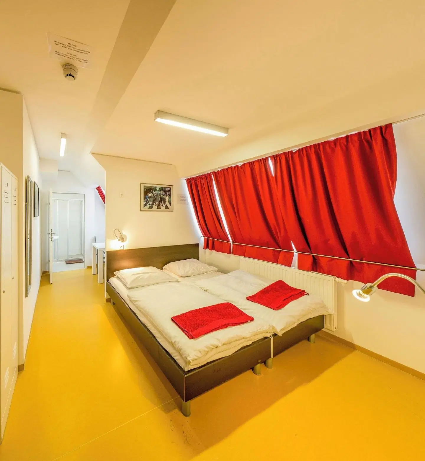 a&t Holiday Hostel Wien ROOM_EXAMPLE