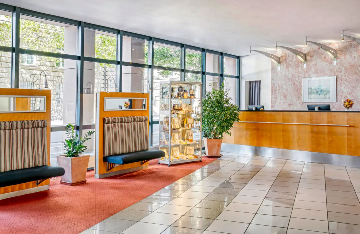 Hotel Erfurt City Center by Leonardo Hotels LOUNGE_LOBBY