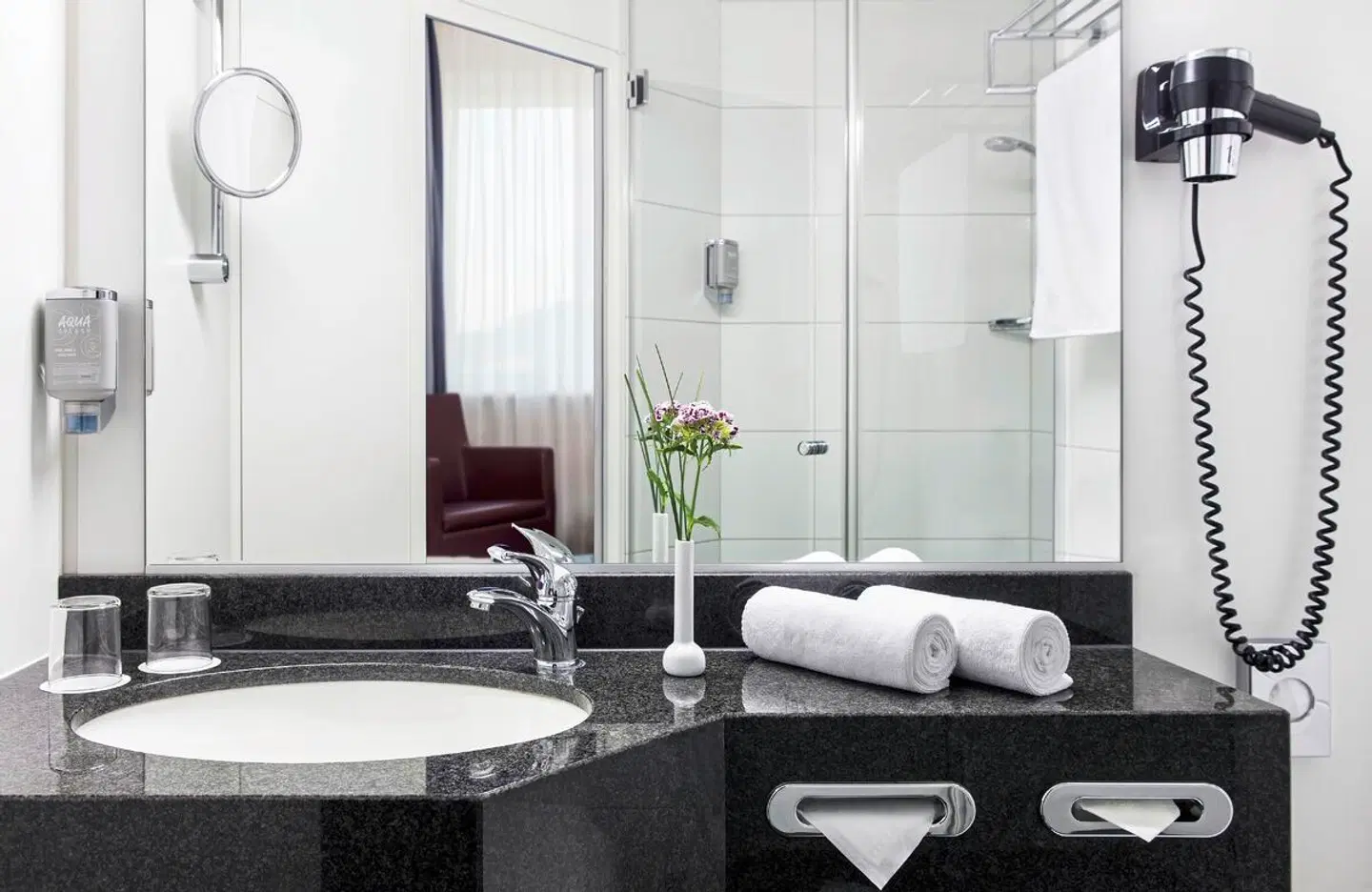 Hotel Erfurt City Center by Leonardo Hotels Badezimmer