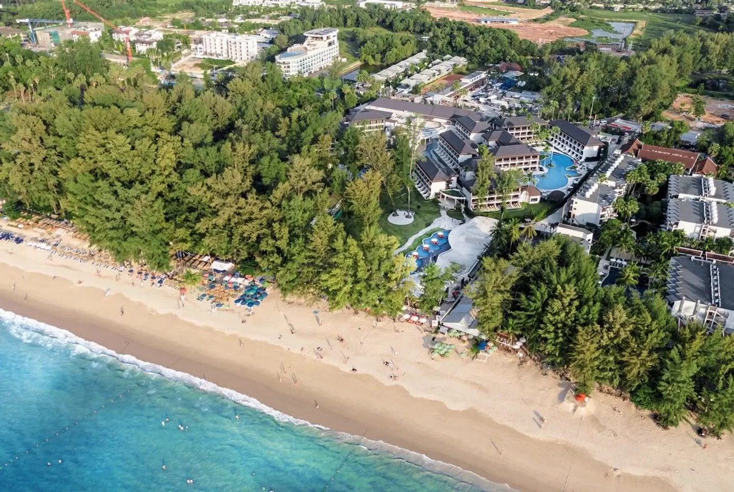 Amora Beach Resort Phuket Strand