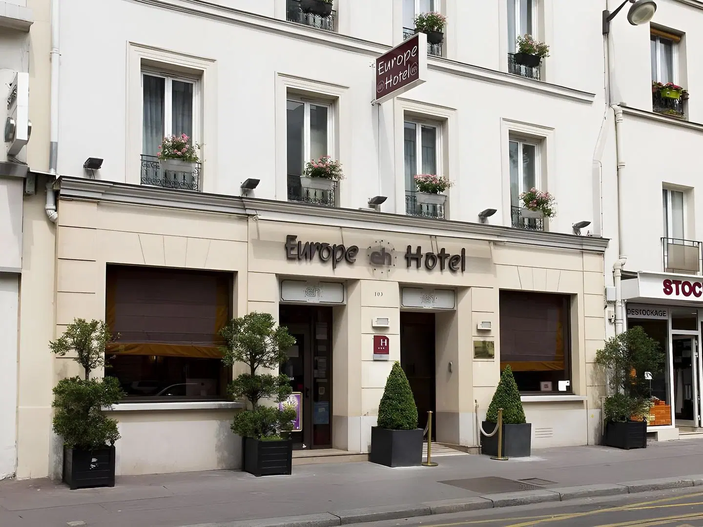 Europe Hotel Paris Eiffel EXTERIOR