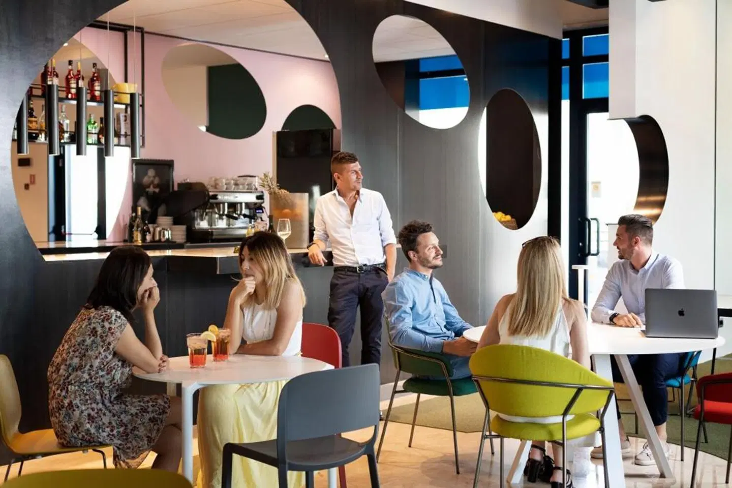 Garda Hotel Bar