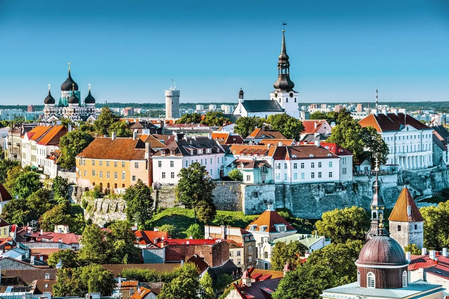 Nordische Nachbarn - Kurzreise von Tallinn nach Helsinki Terrasse