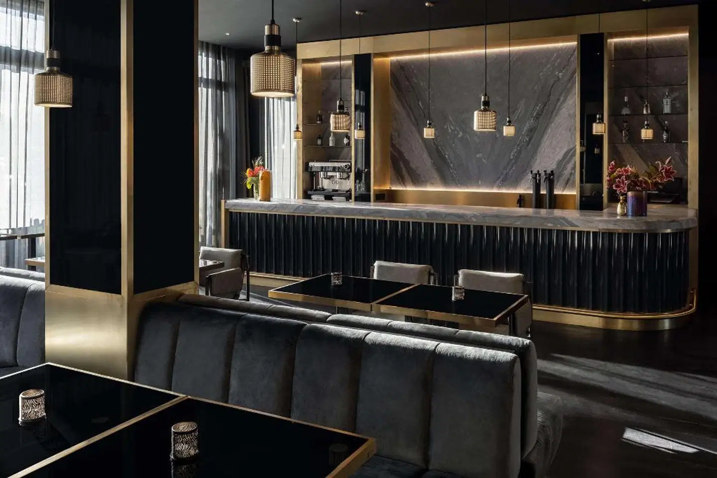 AMANO Eastside Bar