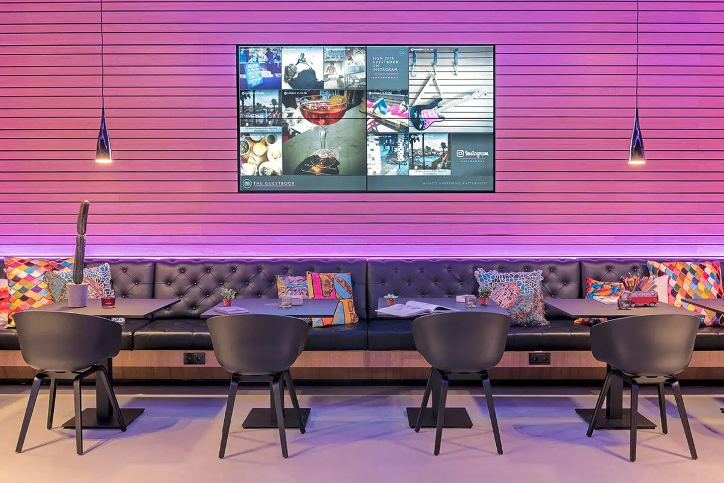 Moxy München Messe - inklusive NFL Munich Ticket Bar