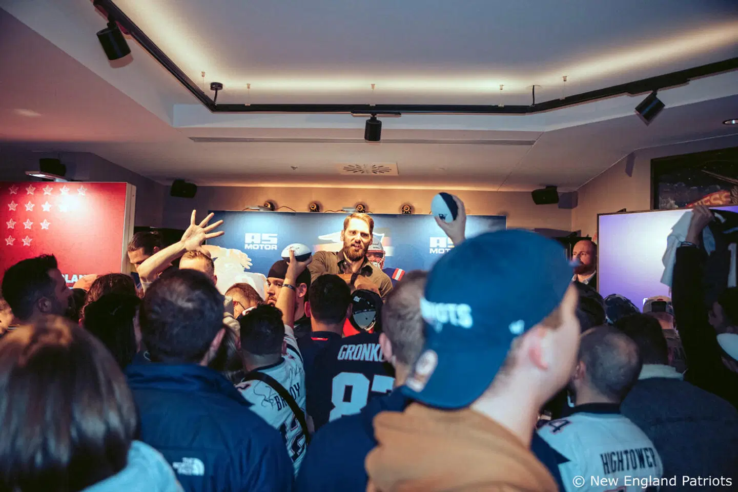 Moxy München Ostbahnhof - inklusive NFL Munich Ticket SPORTS_AND_LEISURE