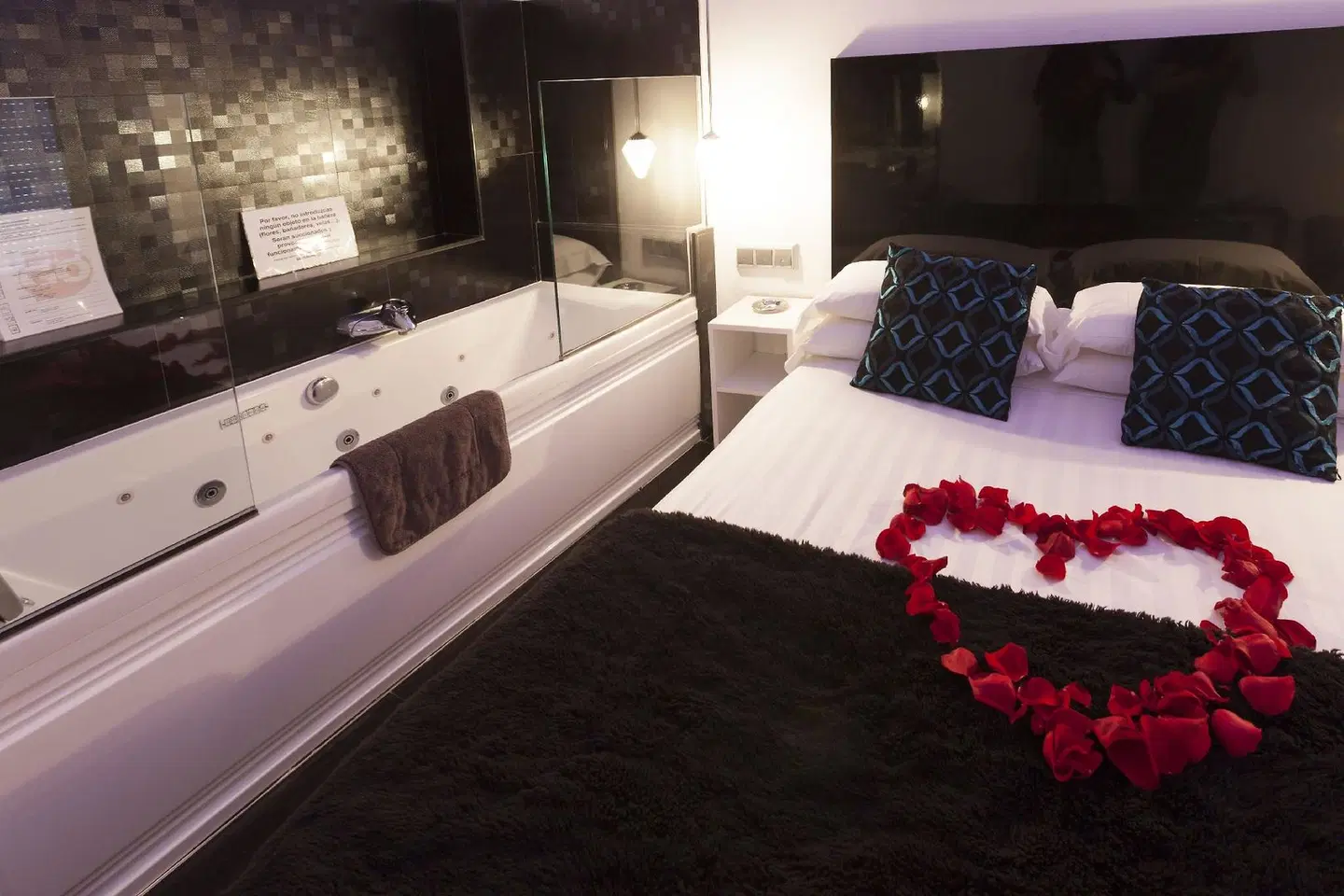 Hostal Santo Domingo ROOM_EXAMPLE