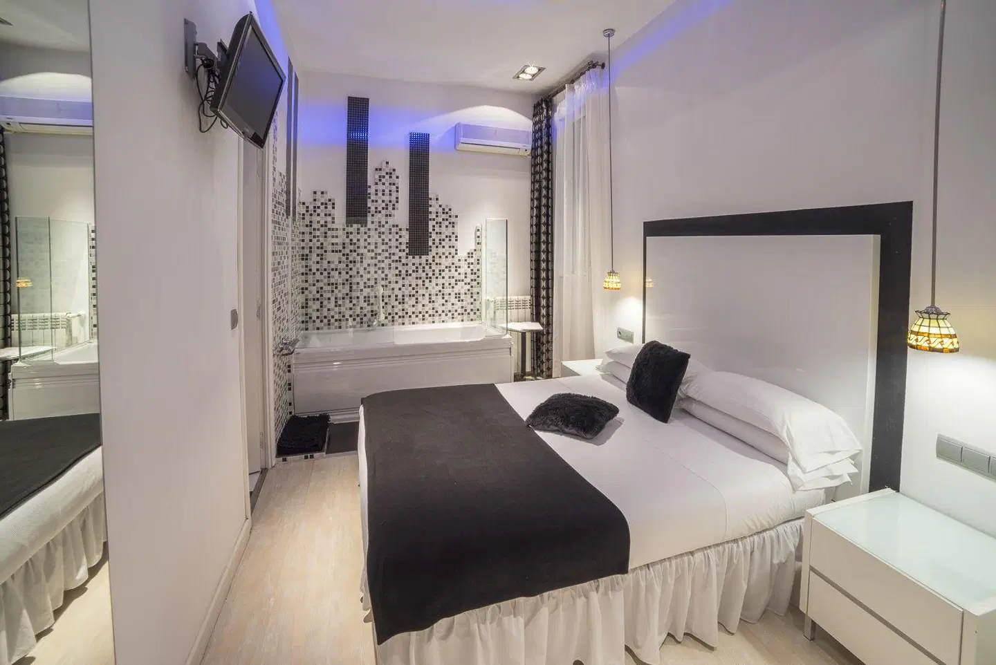 Hostal Santo Domingo ROOM_EXAMPLE