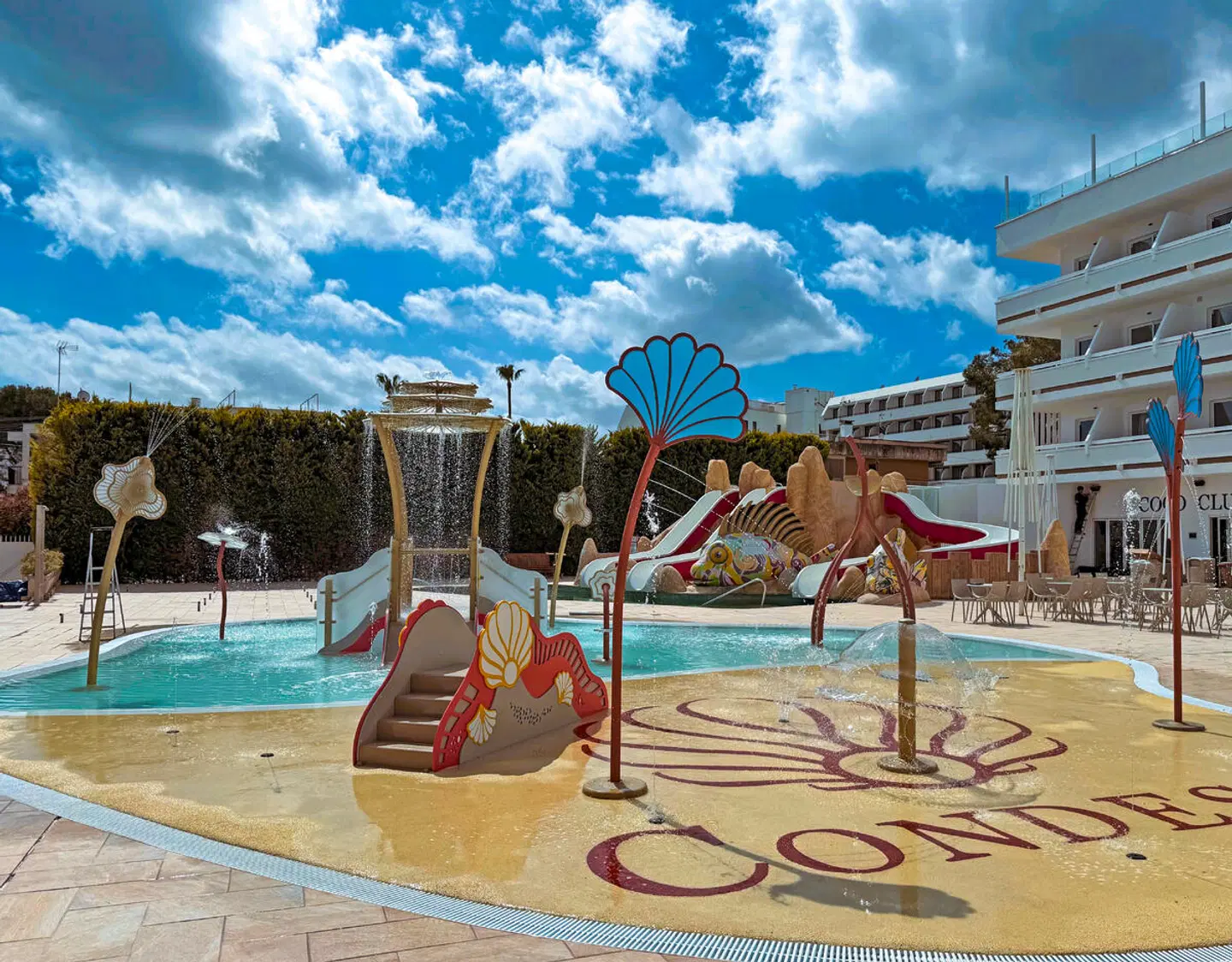 Condesa OUTDOOR_POOL