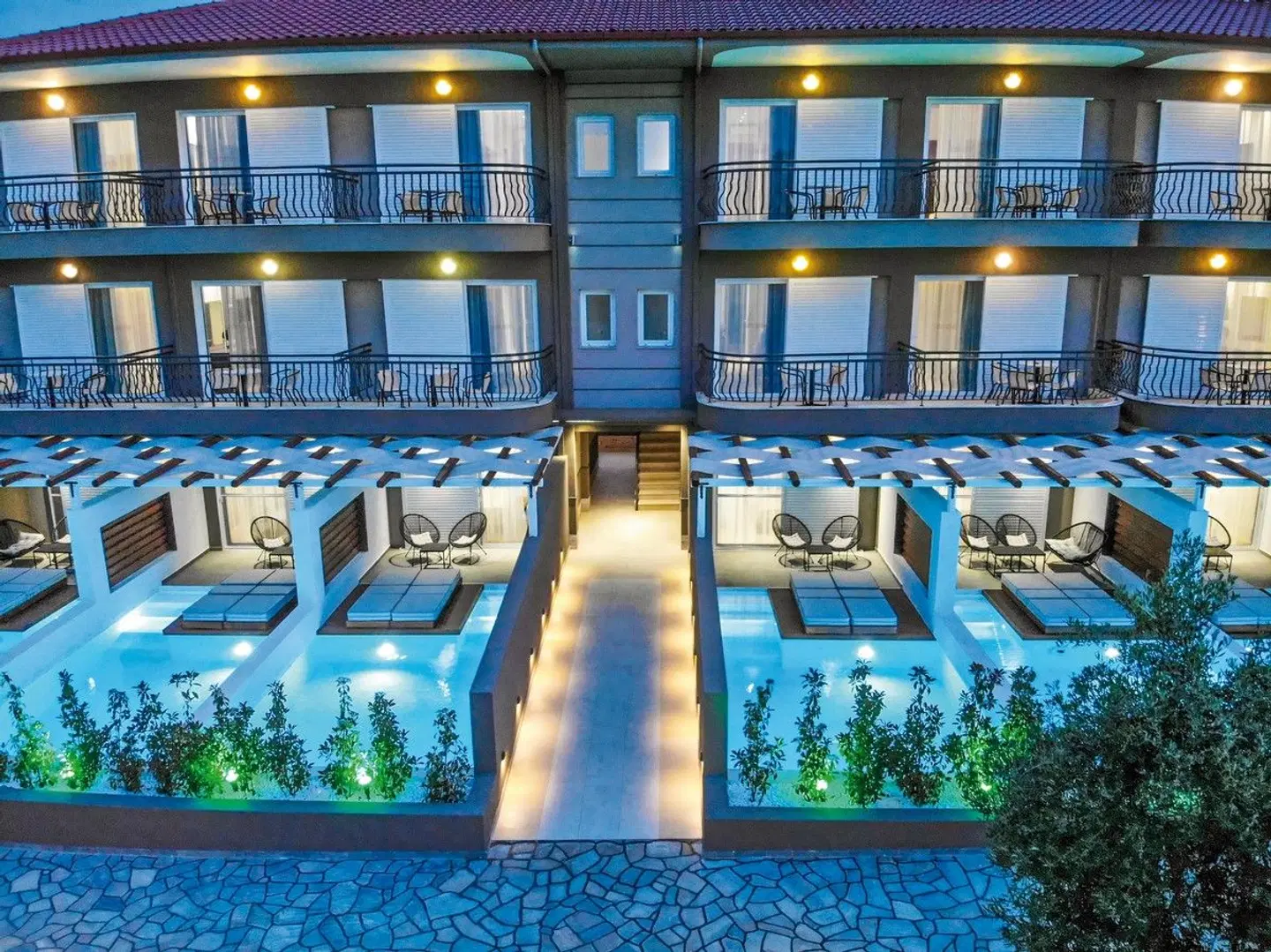 Royal Hotel and Suites LOUNGE_LOBBY