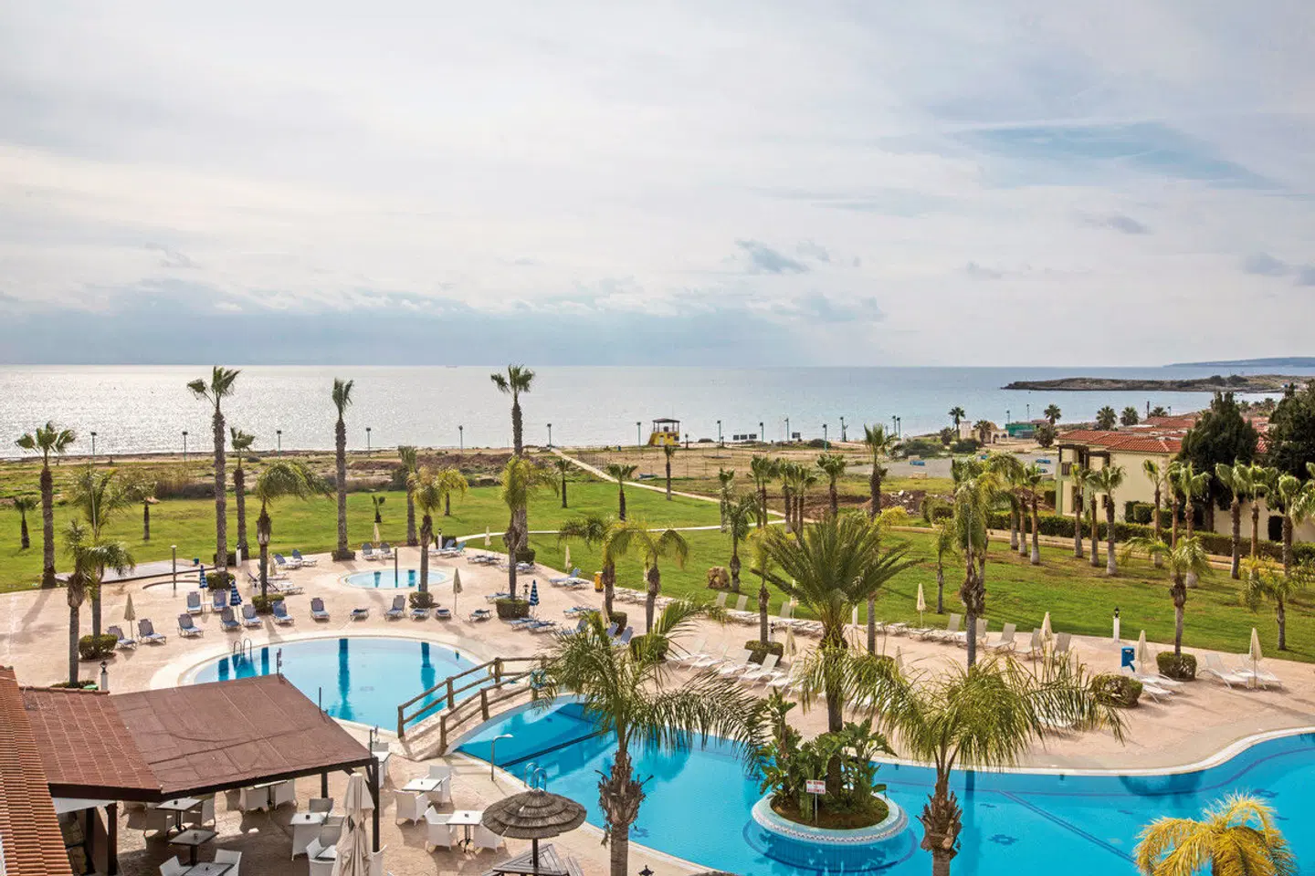 Nelia Sea Breeze OUTDOOR_POOL