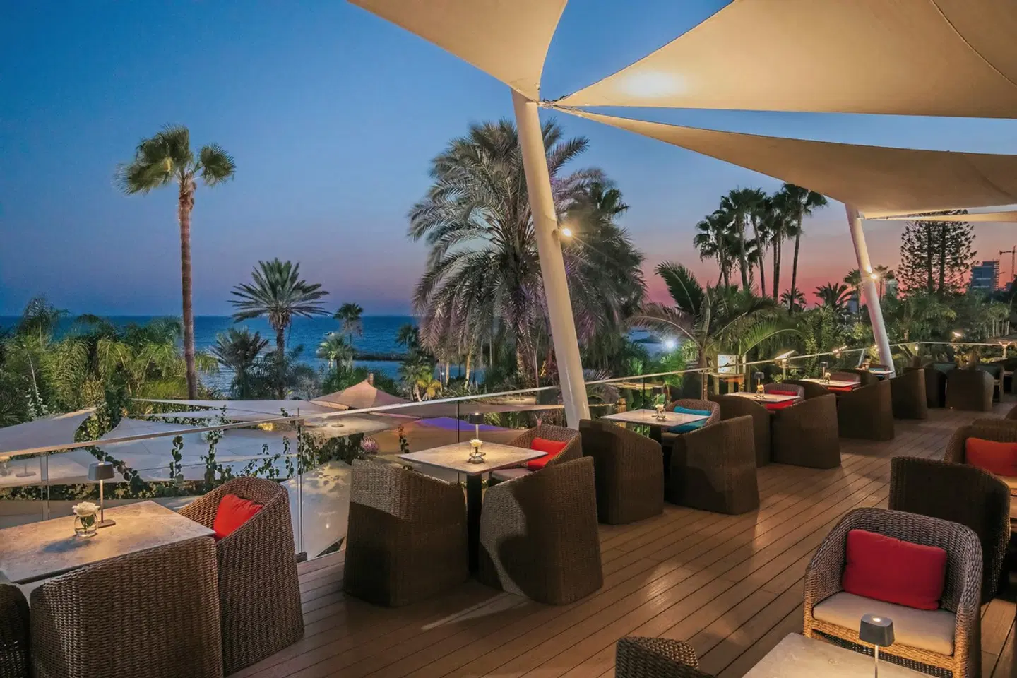 Amathus Beach Limassol Terrasse