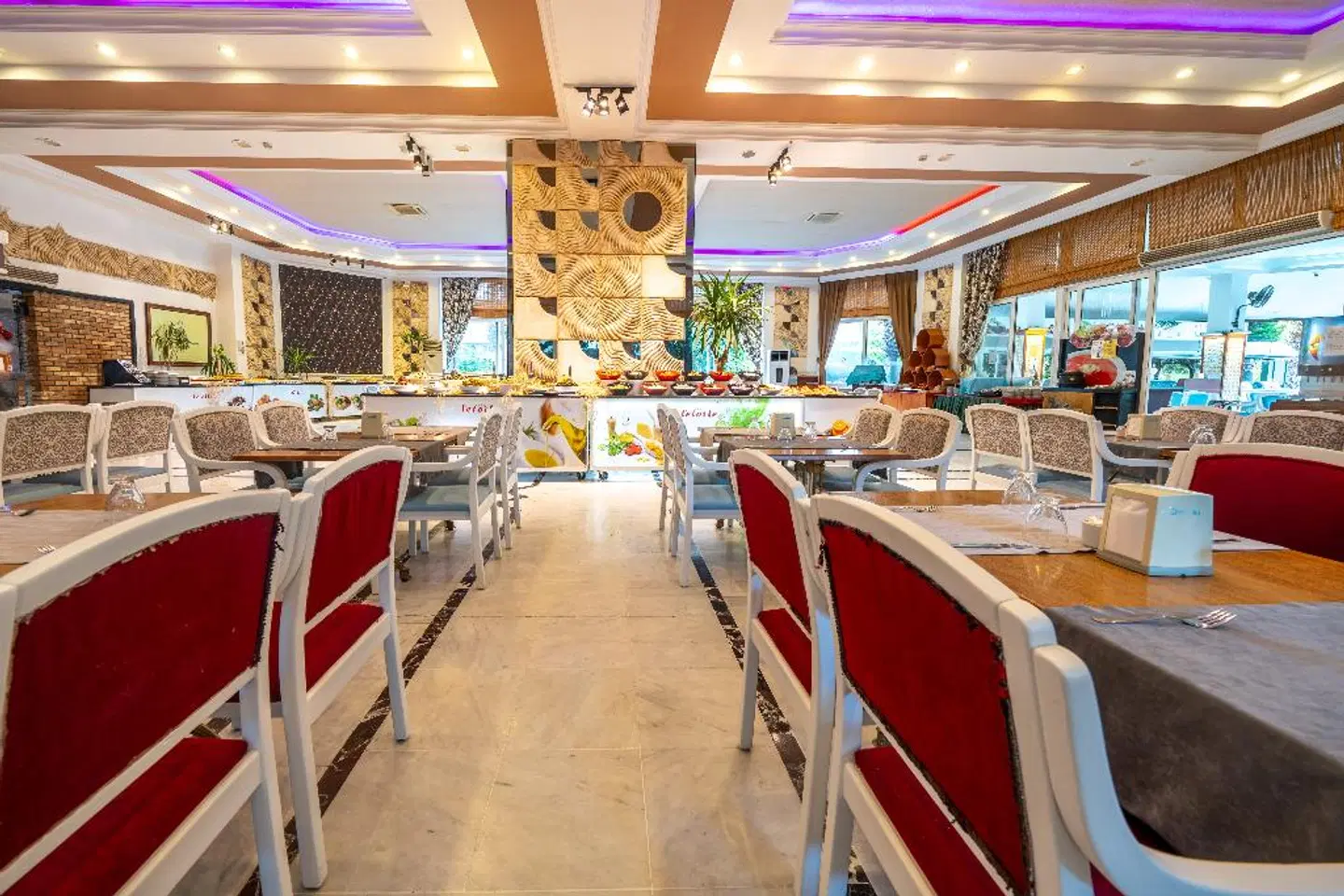Letoile Beach Hotel Restaurant