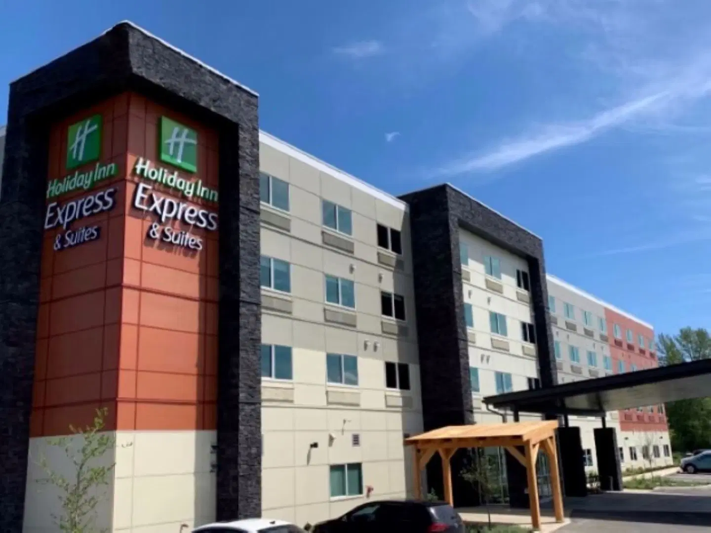Holiday Inn Express and Suites Courtenay Comox by IHG EXTERIOR