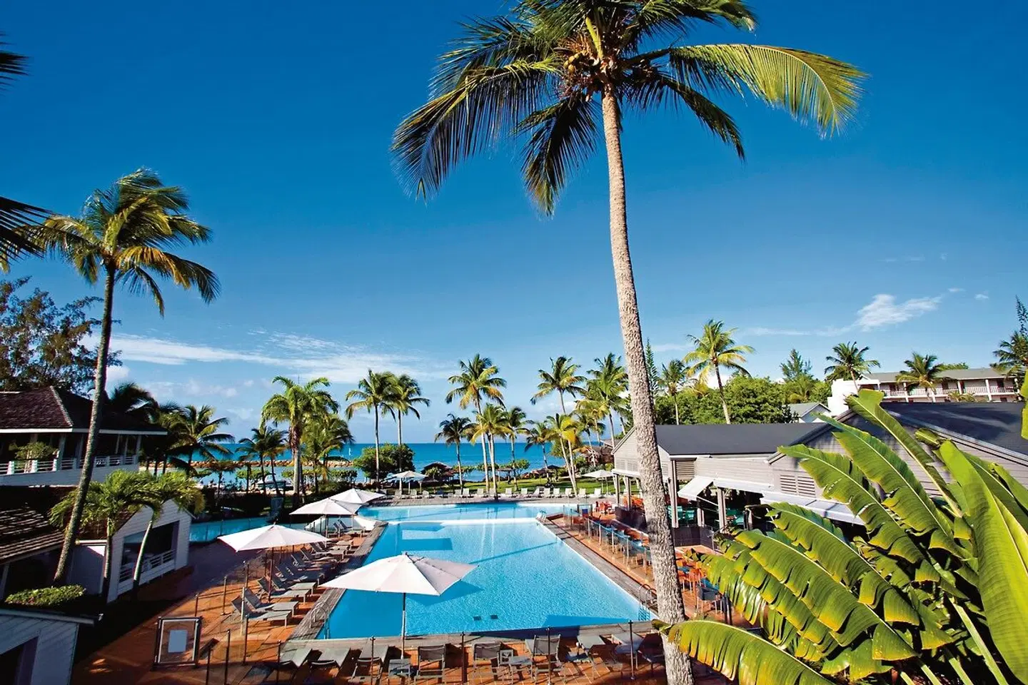 Mahogany Hôtel Résidence & Spa OUTDOOR_POOL