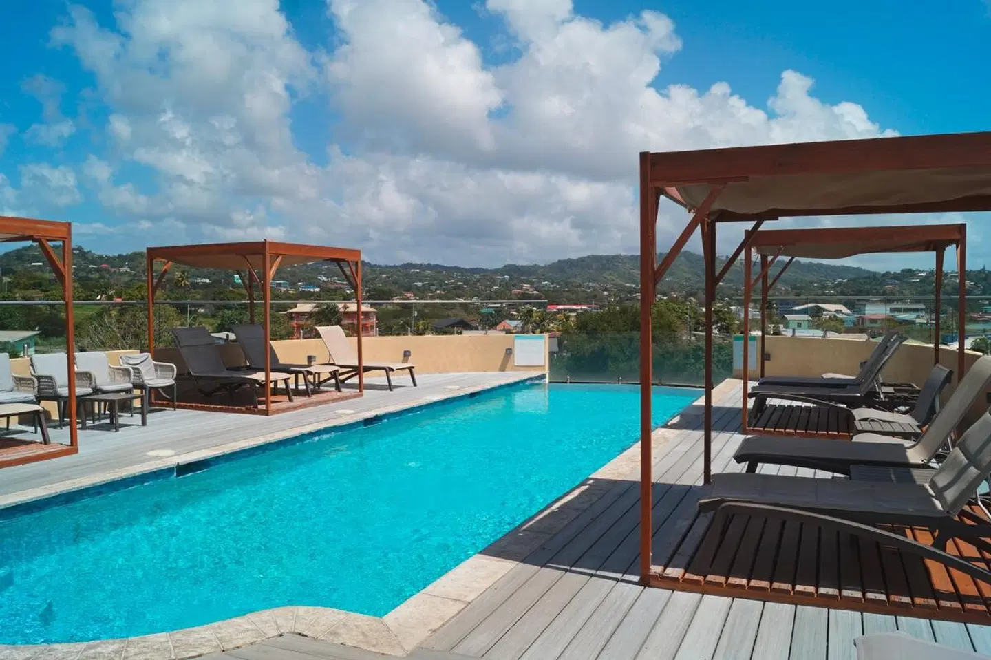 Comfort Inn & Suites Tobago OUTDOOR_POOL