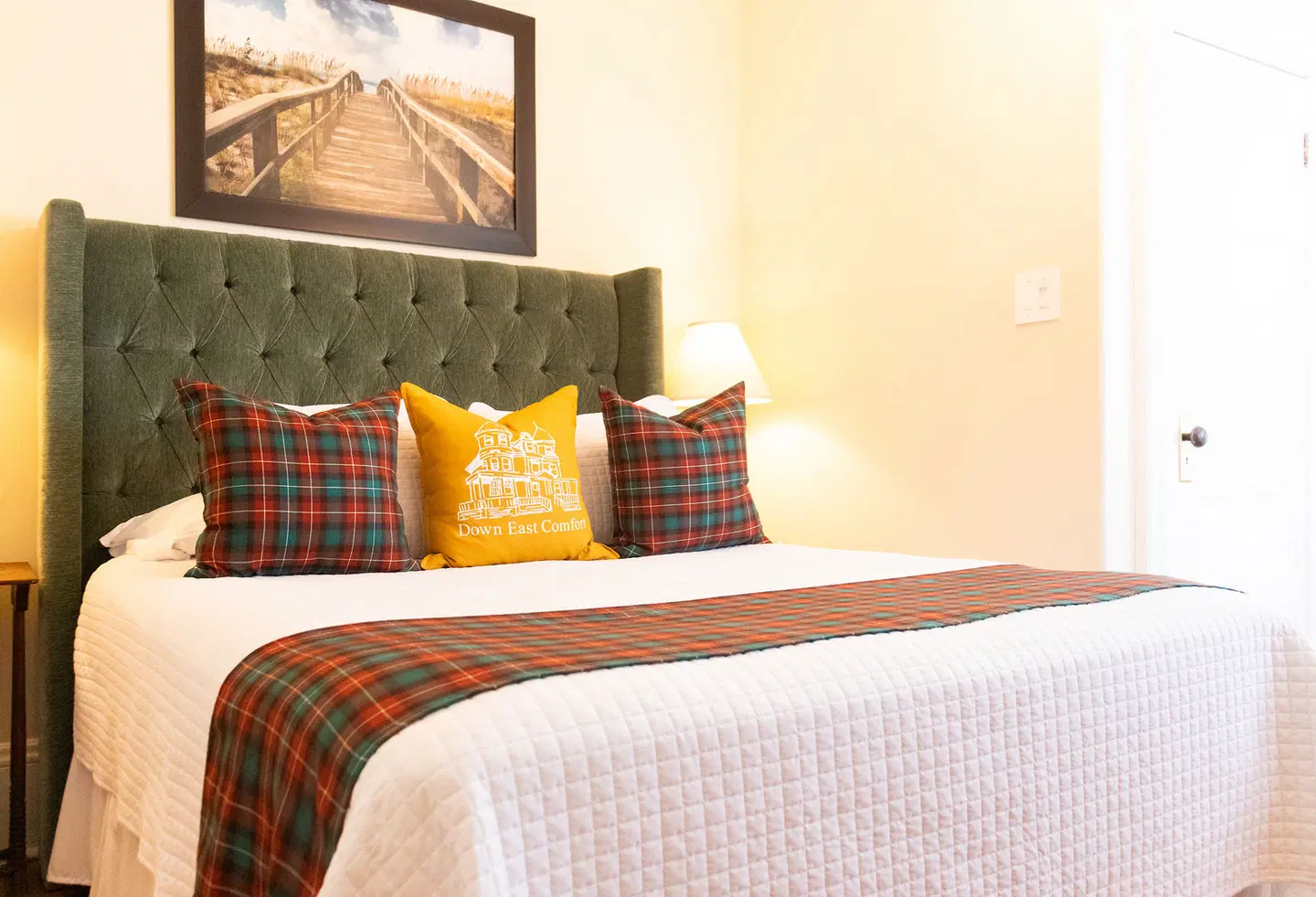 Down East Comfort B&B ROOM_EXAMPLE