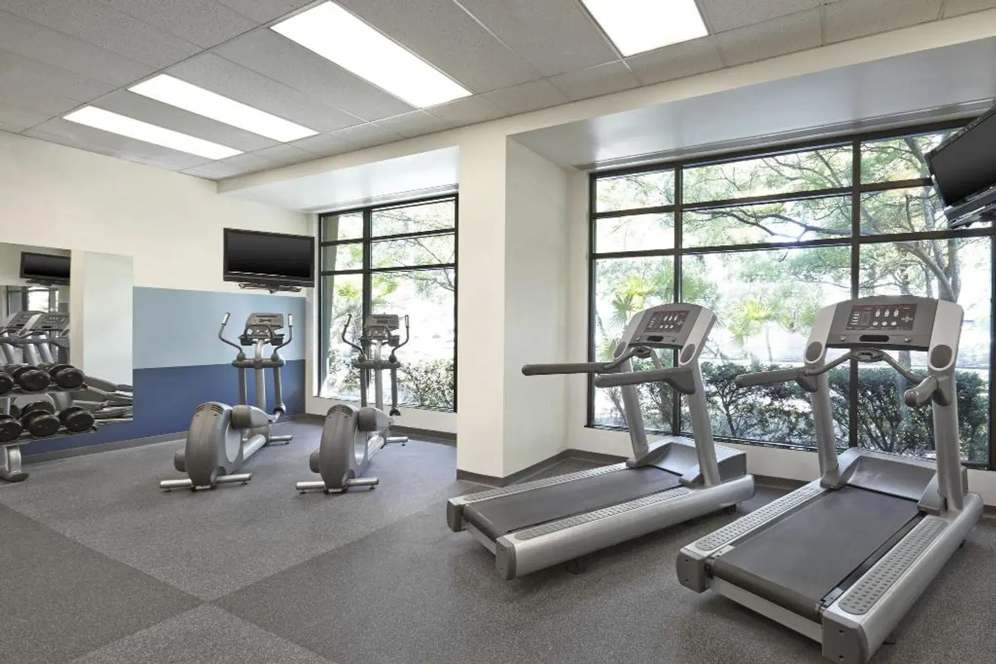 Grand Park Hotel Vancouver Airport SPORTS_AND_LEISURE