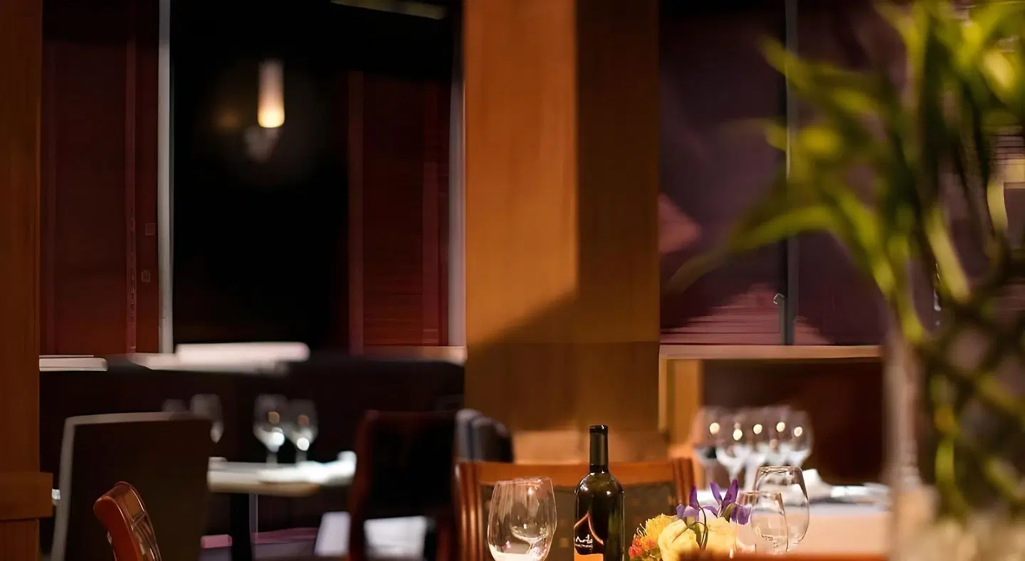 Executive Hotel Vancouver Airport Restaurant