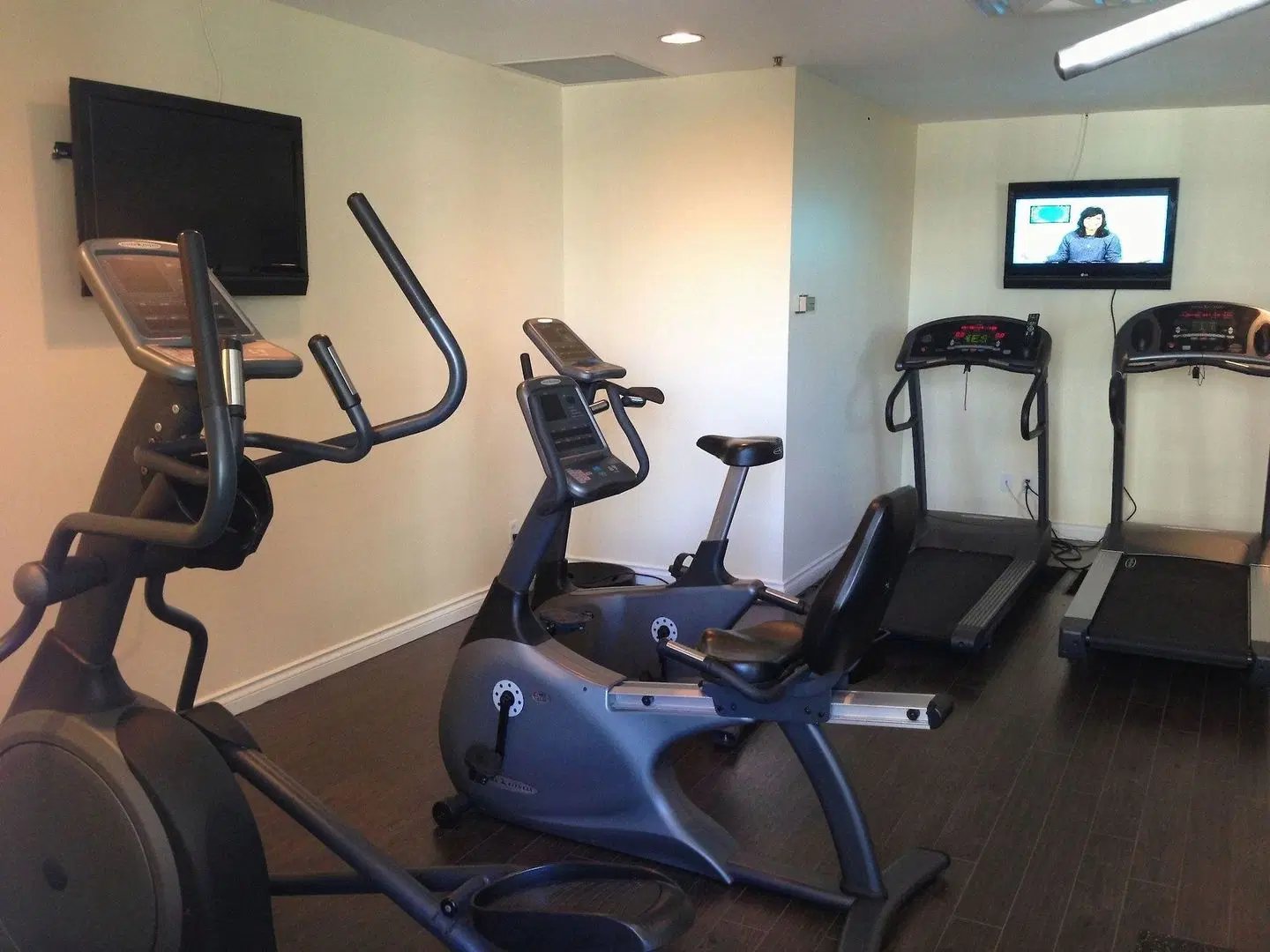 Executive Hotel Vancouver Airport SPORTS_AND_LEISURE