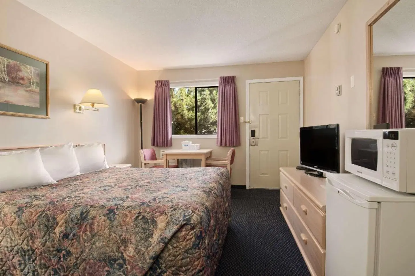 Coast Courtenay Hotel ROOM_EXAMPLE