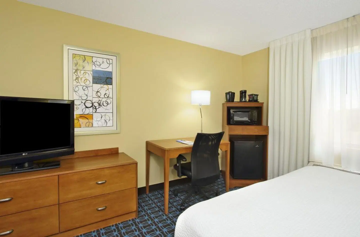Fairfield Inn & Suites by Marriott Colorado Springs South ROOM_EXAMPLE