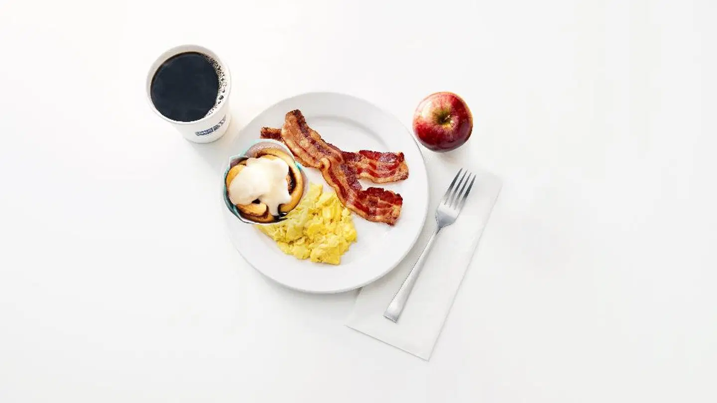 Holiday Inn Express Long Island City E - New York by IHG Restaurant