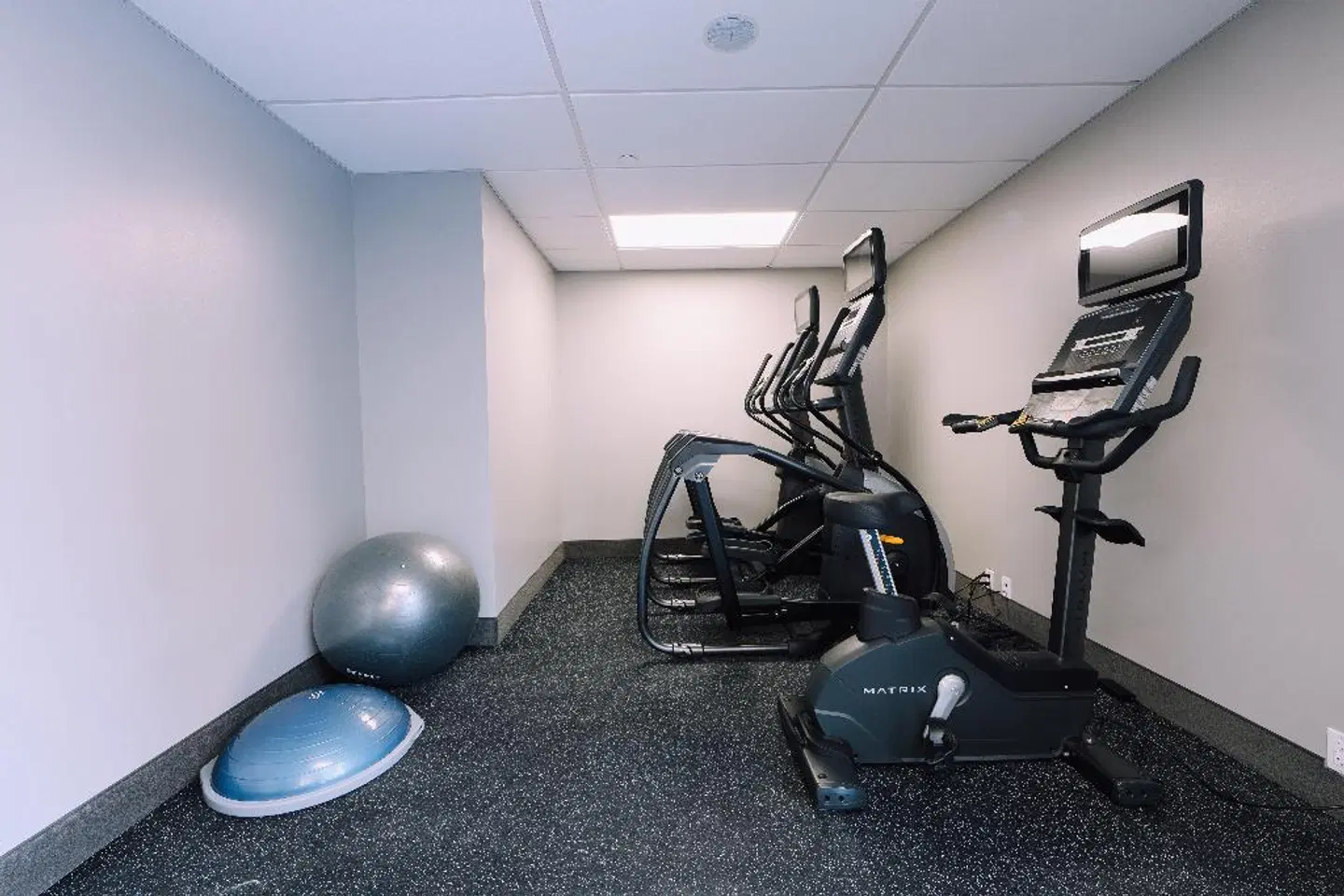 Holiday Inn Express Long Island City E - New York by IHG SPORTS_AND_LEISURE