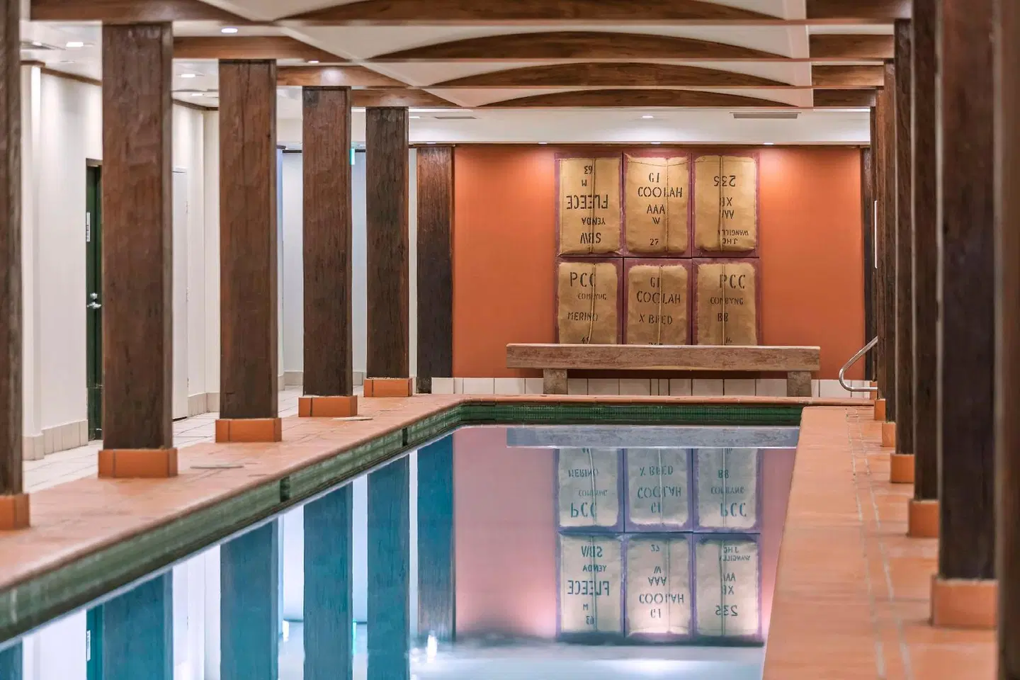 Oaks Sydney Goldsbrough Suites Hallenbad