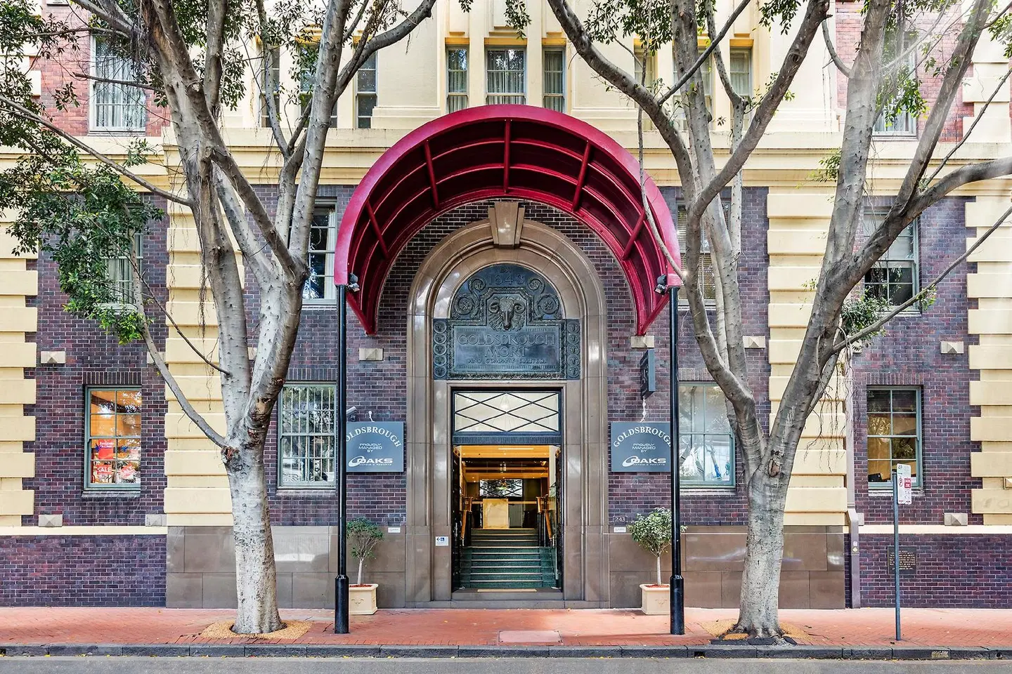 Oaks Sydney Goldsbrough Suites EXTERIOR