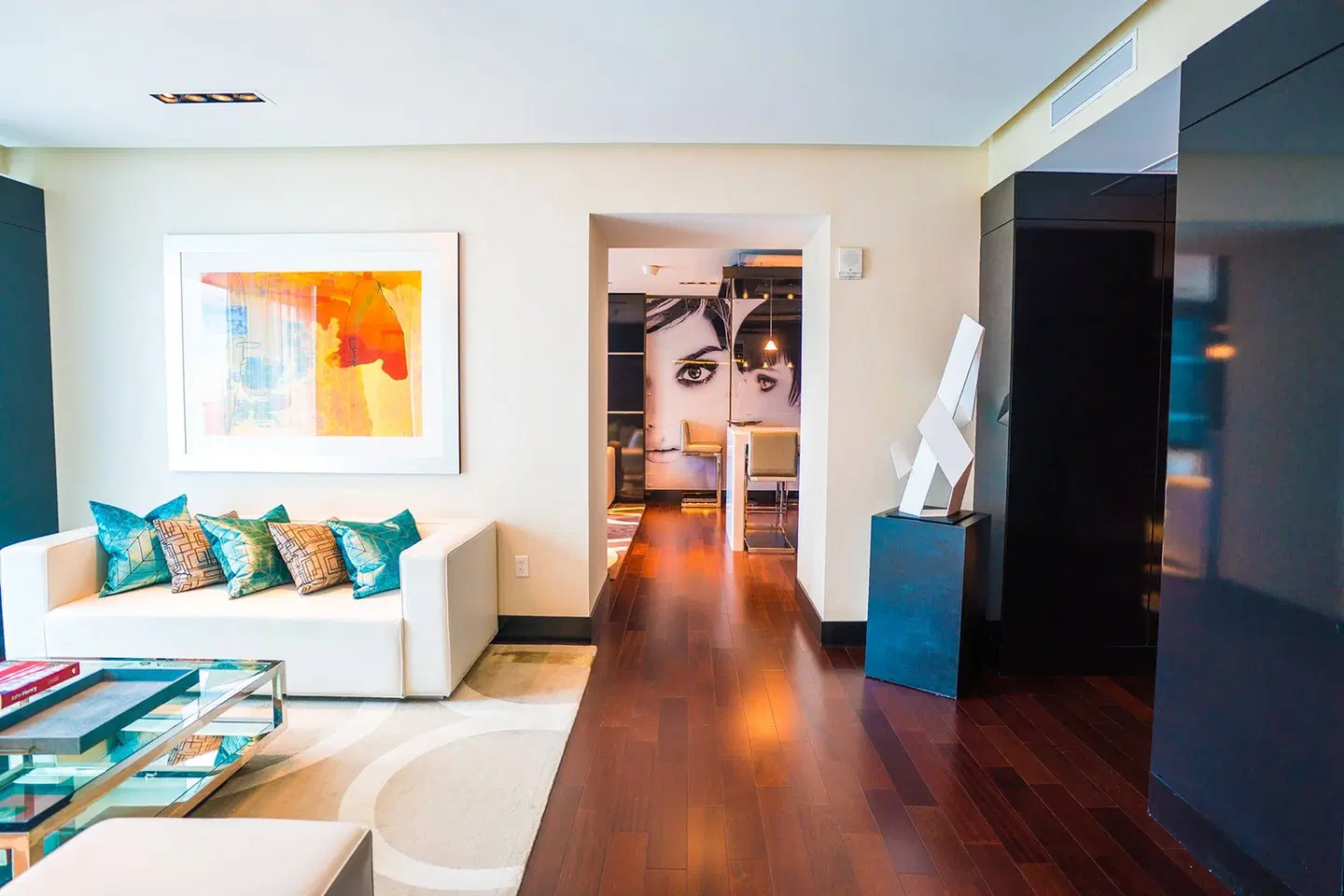 Hotel Beaux Arts, Autograph Collection ROOM_EXAMPLE