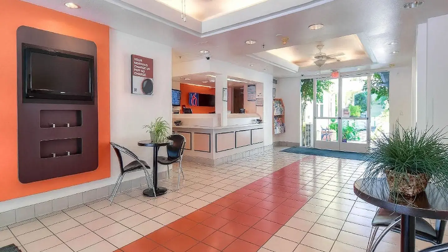 Motel 6 San Diego, CA - Downtown LOUNGE_LOBBY