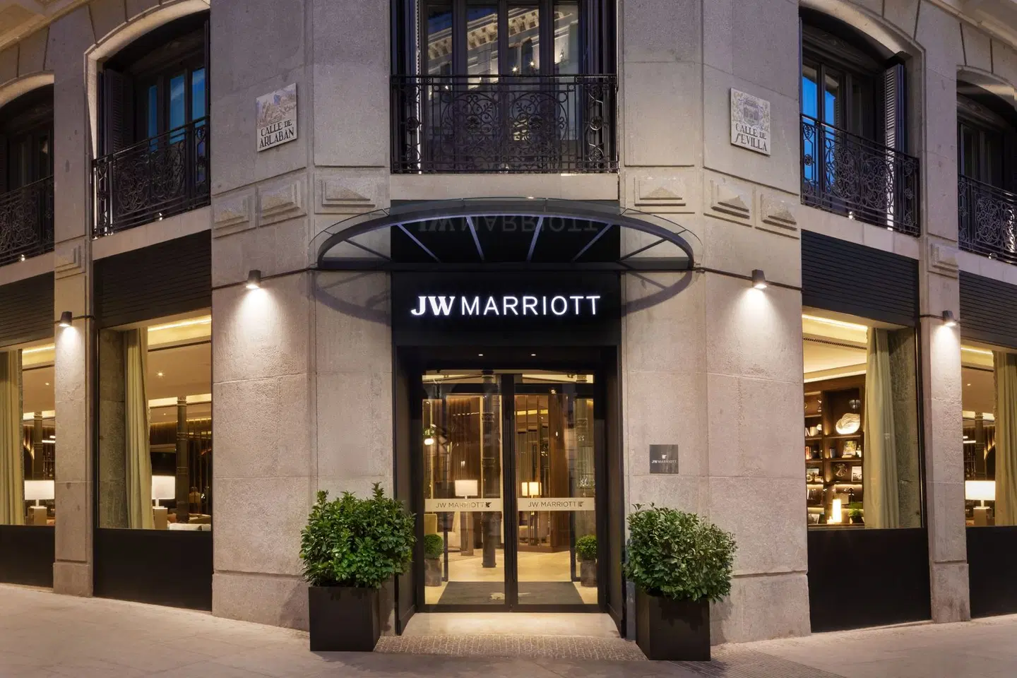 JW Marriott Hotel Madrid EXTERIOR
