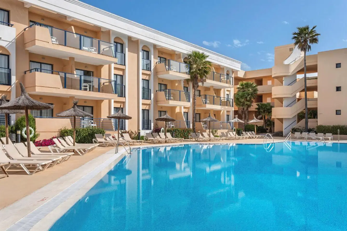SOL Sancti Petri OUTDOOR_POOL