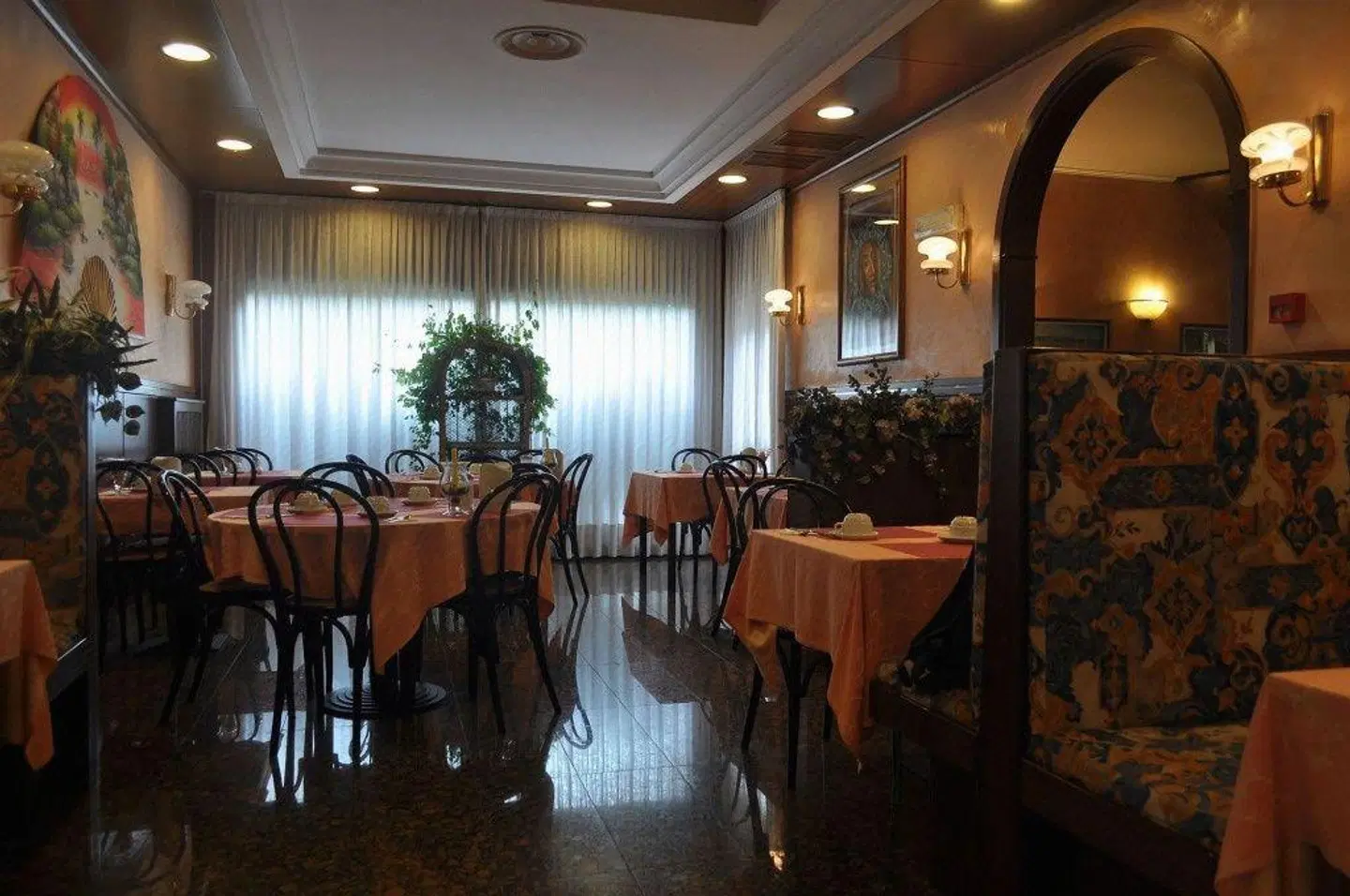 Roma Restaurant