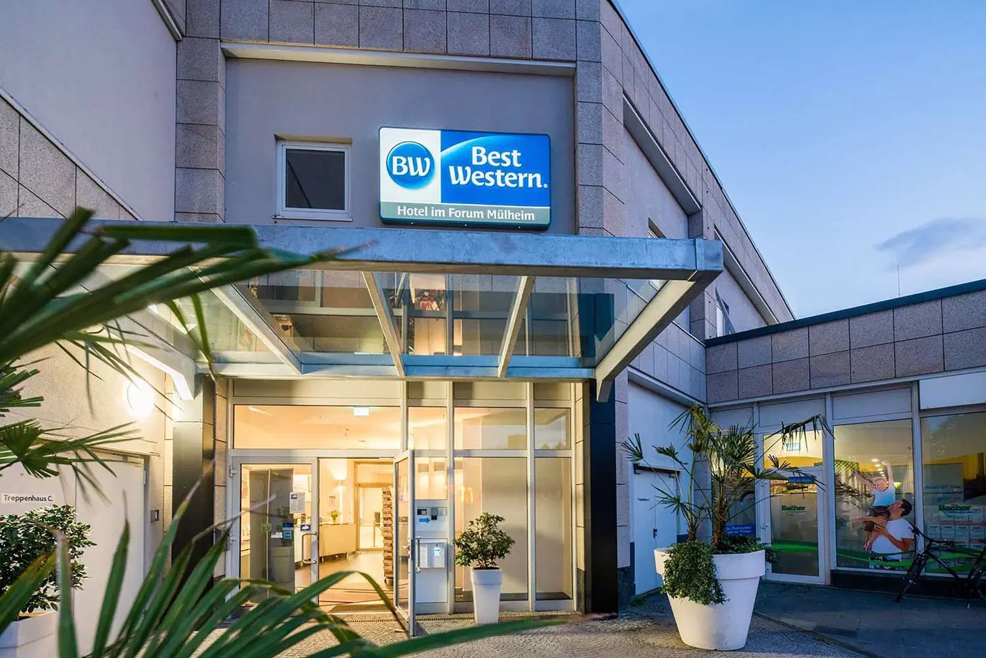 Best Western Hotel im Forum Mülheim EXTERIOR