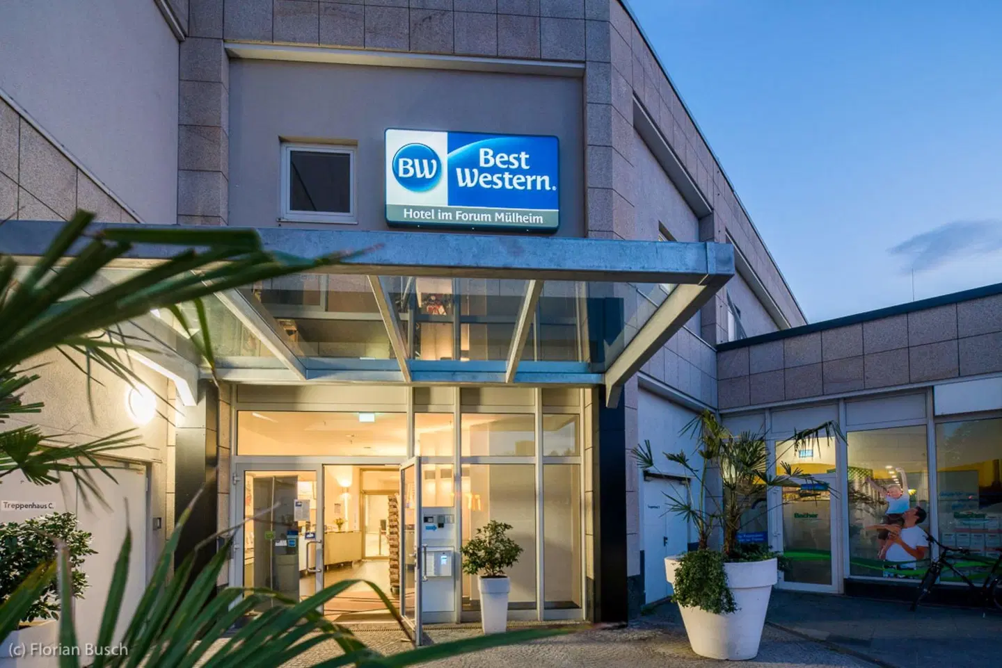 Best Western Hotel im Forum Mülheim EXTERIOR