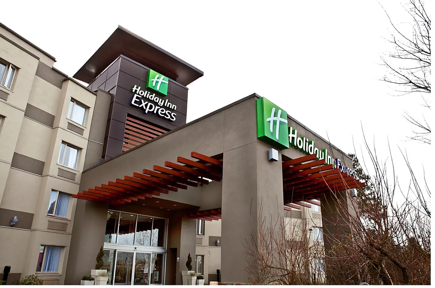 Holiday Inn Express & Suites Langley by IHG EXTERIOR