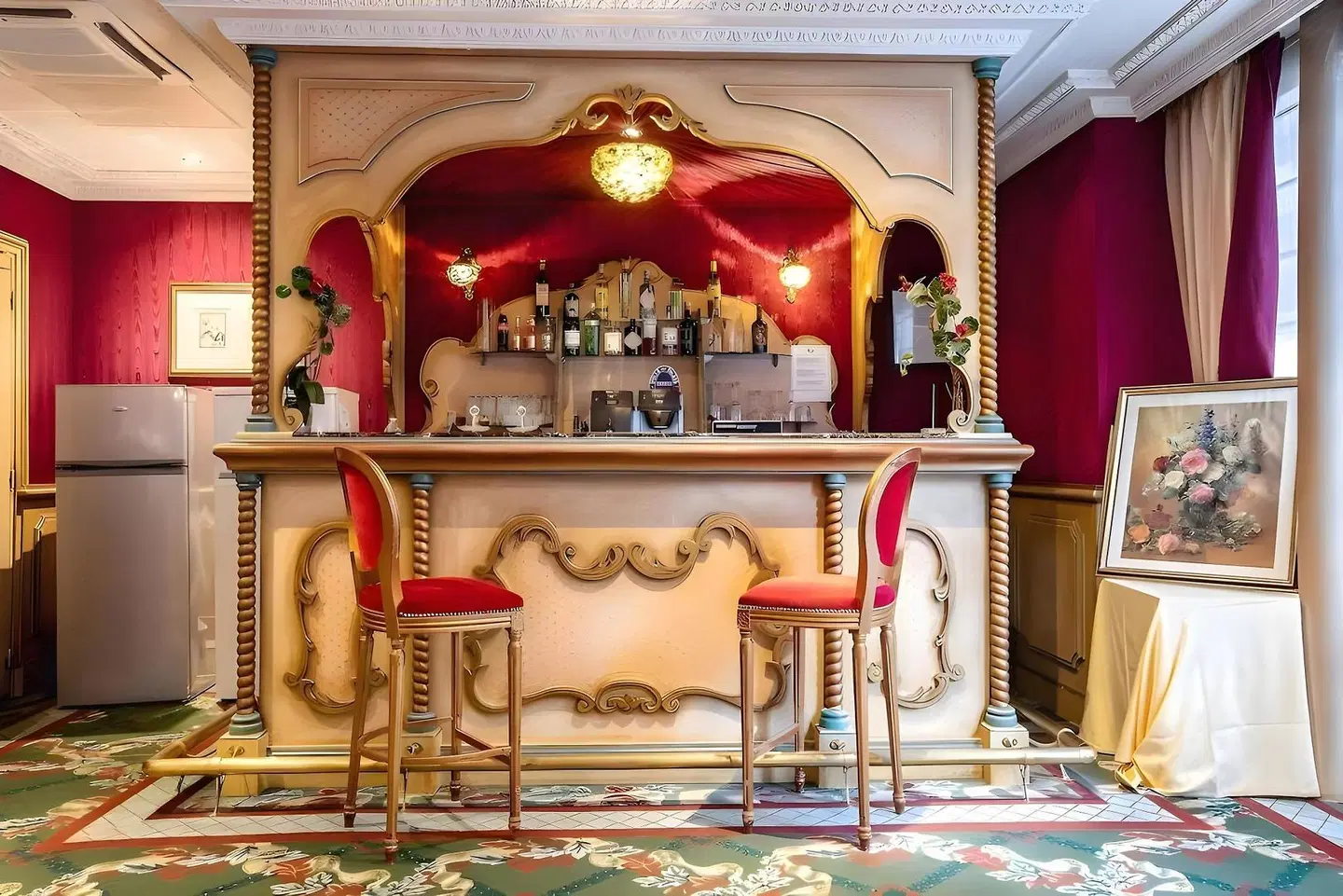 Maison Eugenie Bar