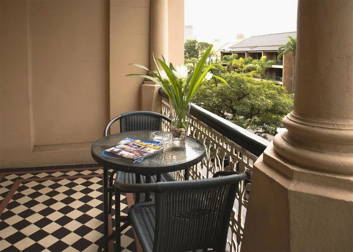 Hotel Challis Potts Point Terrasse