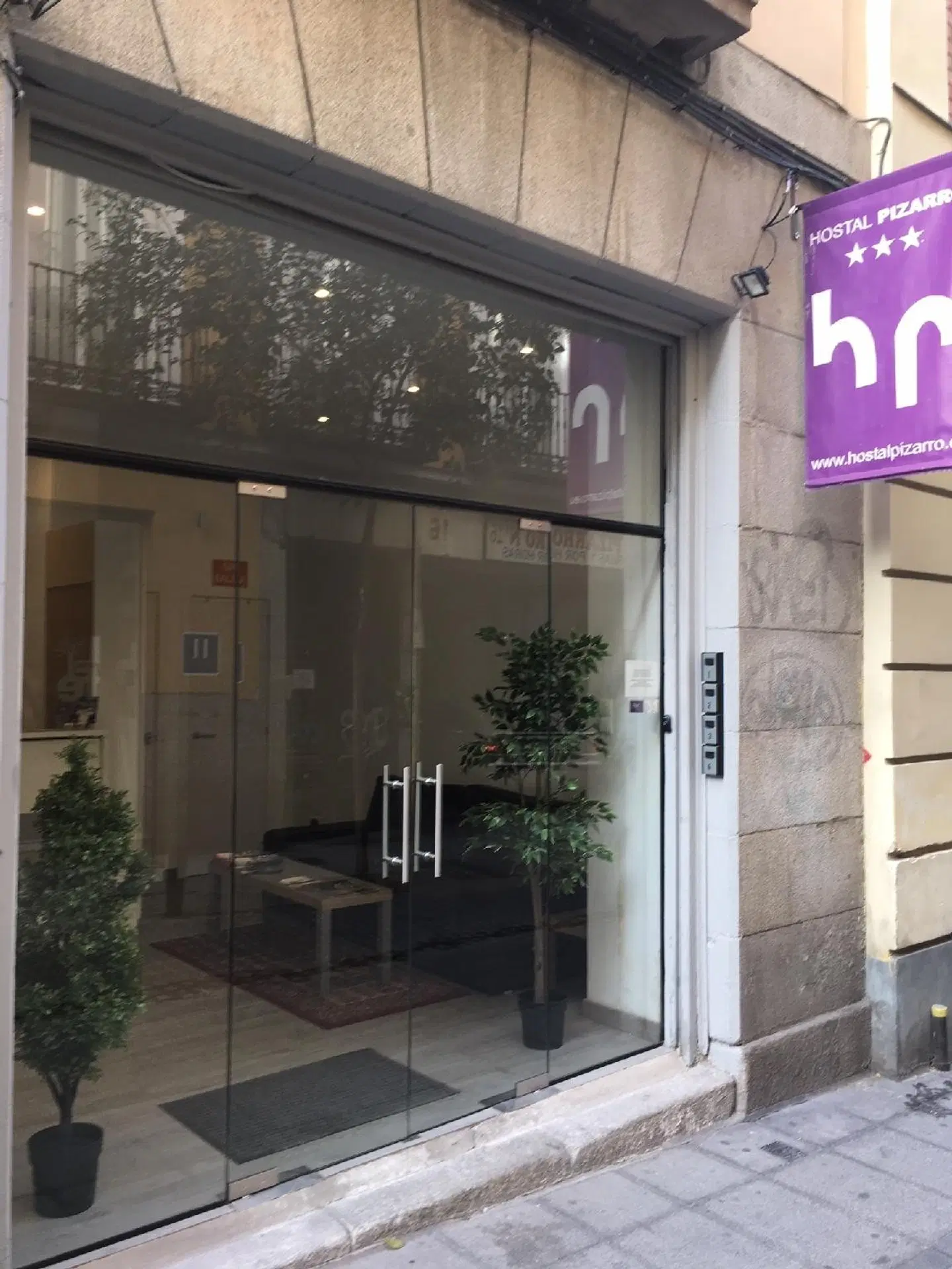 Hostal Pizarro EXTERIOR