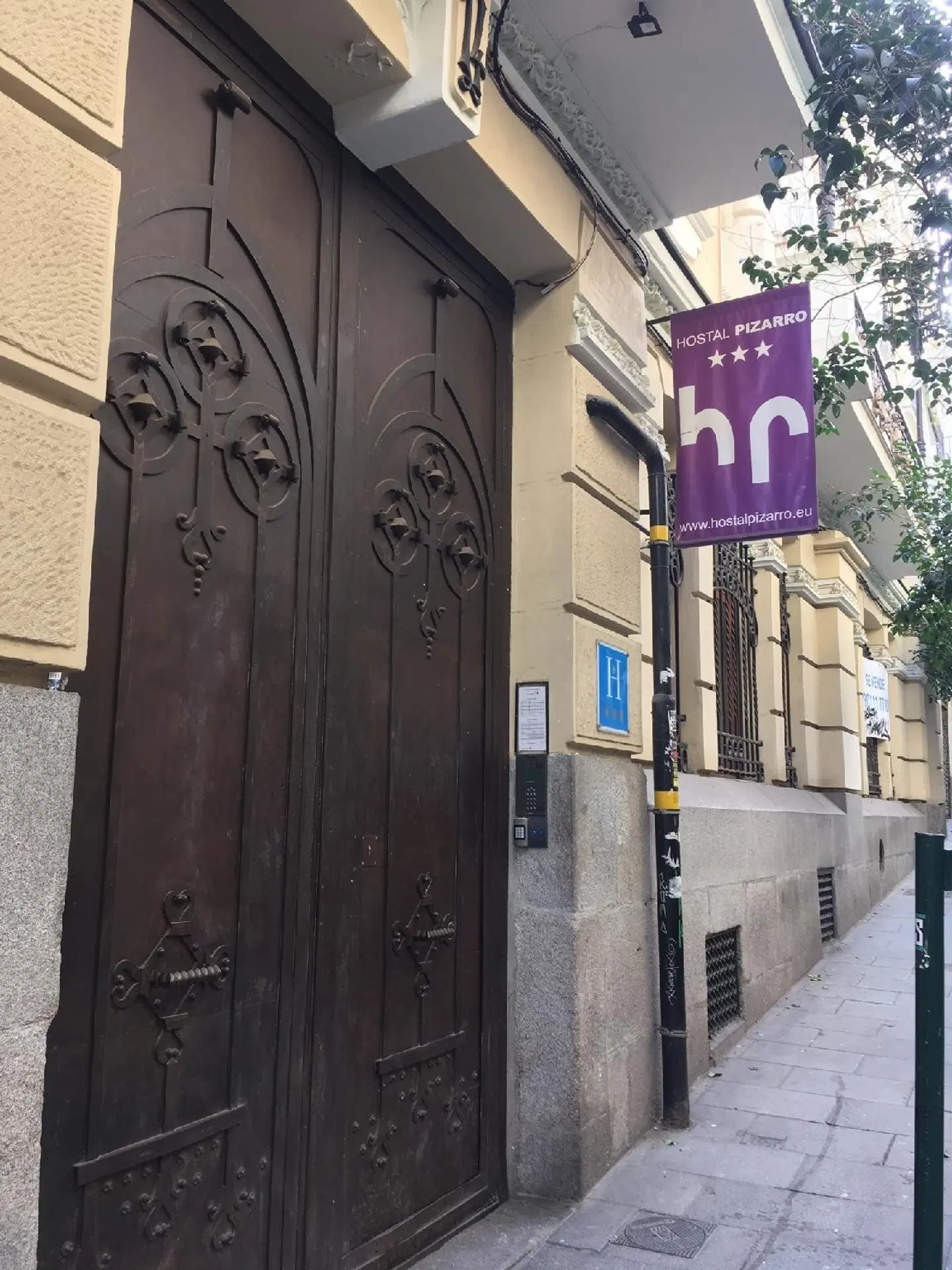 Hostal Pizarro EXTERIOR