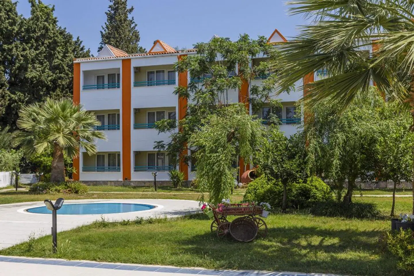 Proxima Hotel EXTERIOR
