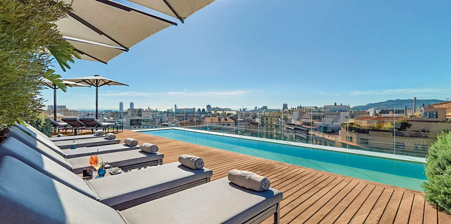 The One OUTDOOR_POOL