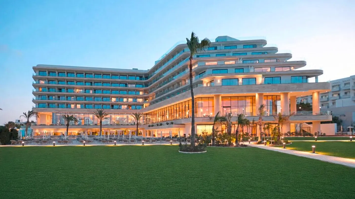 Sunrise Emerald EXTERIOR