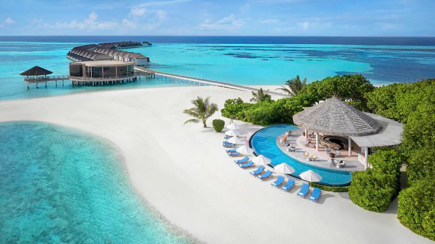 Le Méridien Maldives Resort & Spa Strand