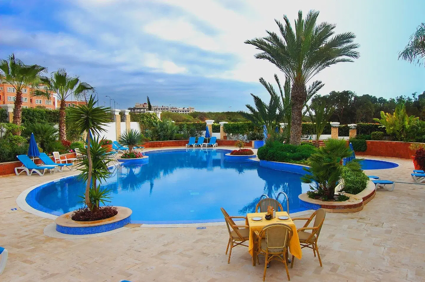 Atlantic Palm Beach OUTDOOR_POOL
