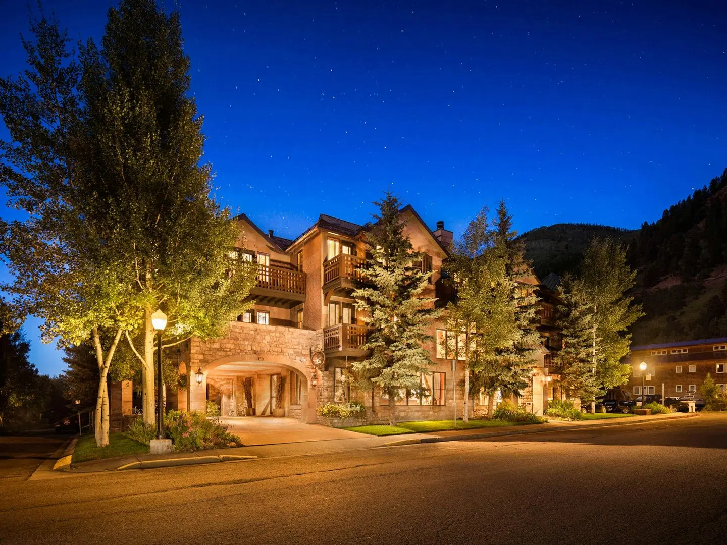 The Hotel Telluride EXTERIOR